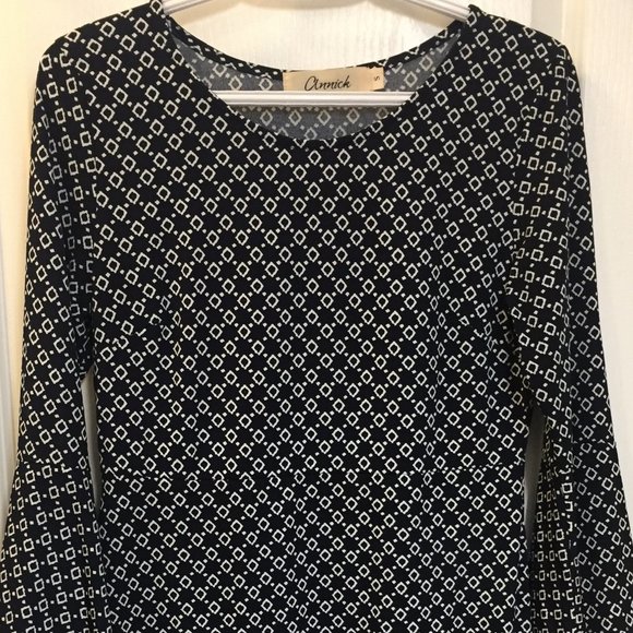 Annick Dress, Maternity Optional - Picture 3 of 6